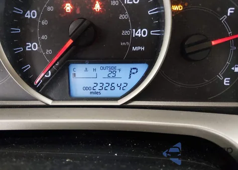 2014 Toyota Rav4 Xle из США, поврежденный, VIN JTMRFREV7ED063689